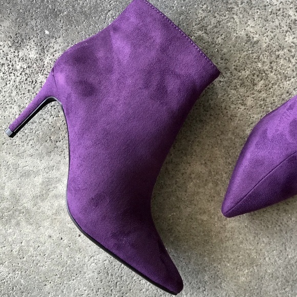 💜 Sexy Delicious PURPLE faux suede heel BOOTIE 💜 - Picture 2 of 7